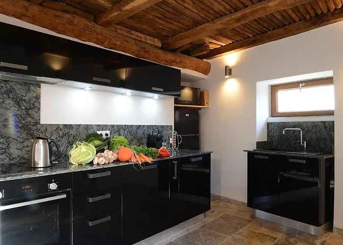 Au Coeur Du Village De * לוצ'יאנה