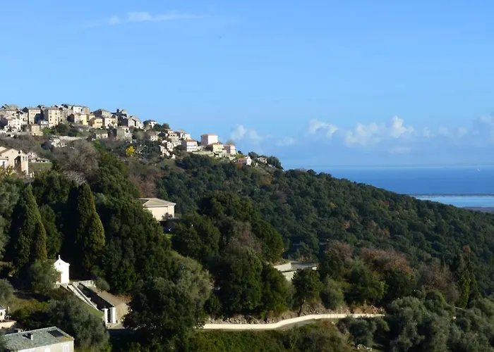 דירה Au Coeur Du Village De לוצ'יאנה