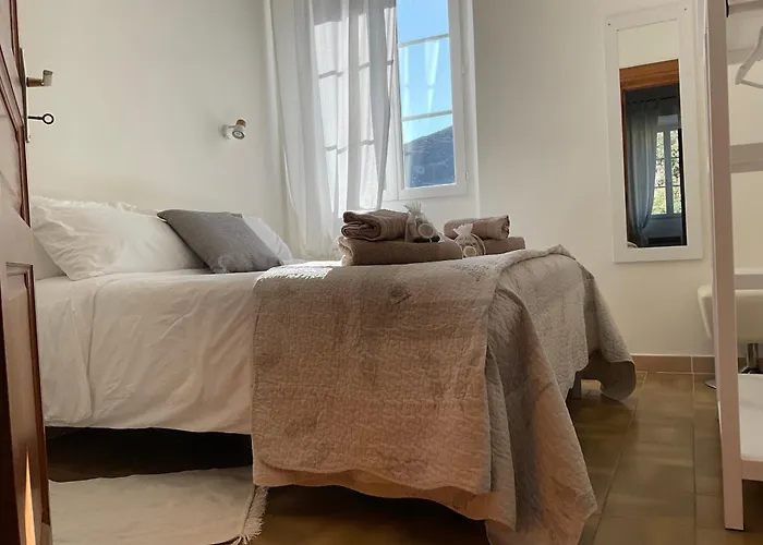 Au Coeur Du Village De דירה לוצ'יאנה