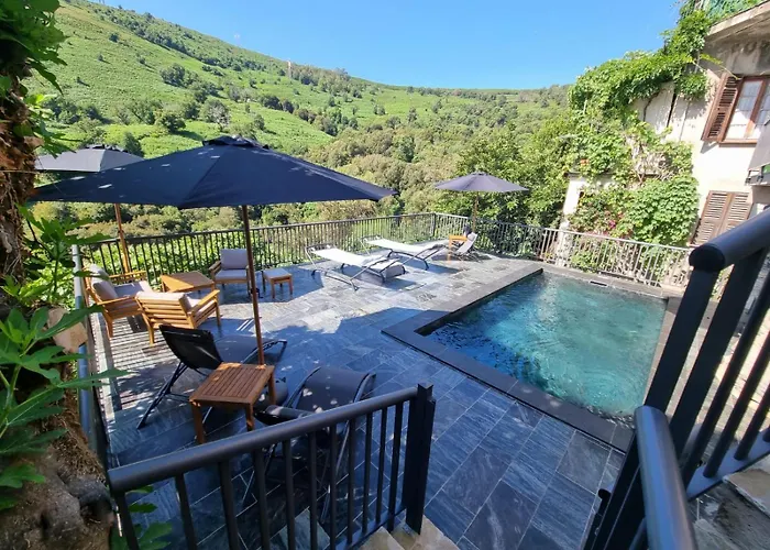 Au Coeur Du Village De